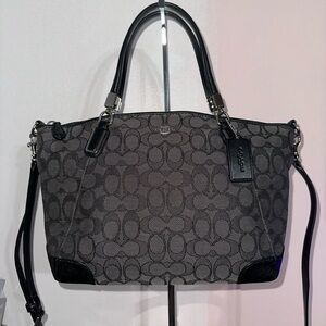 Coach Small Kelsey Satchel Black
